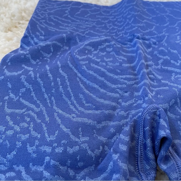 GYMSHARK Adapt Animal Seamless Cycling Shorts - Blue - Picture 6 of 9